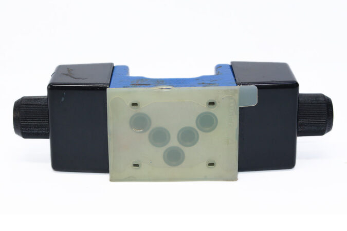 REXROTH R901483526 DIRECTIONAL CONTROL VALVE 4WE10J50/EW230N9K4/M - Image 5