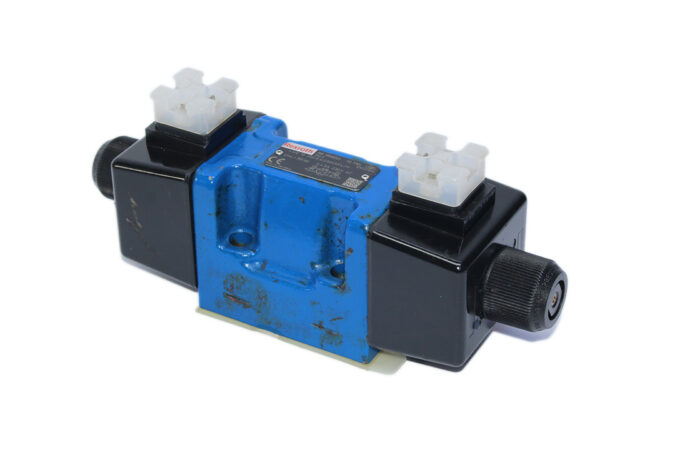 REXROTH R901483526 DIRECTIONAL CONTROL VALVE 4WE10J50/EW230N9K4/M - Image 6